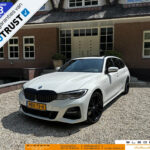 Foto 1 van BMW 3 Serie Touring 330e High Executive, M-Sport, BMW Laser