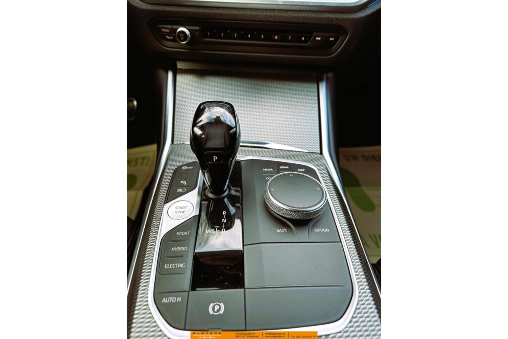 BMW 3 Serie Touring 330e High Executive, M-Sport, BMW Laser