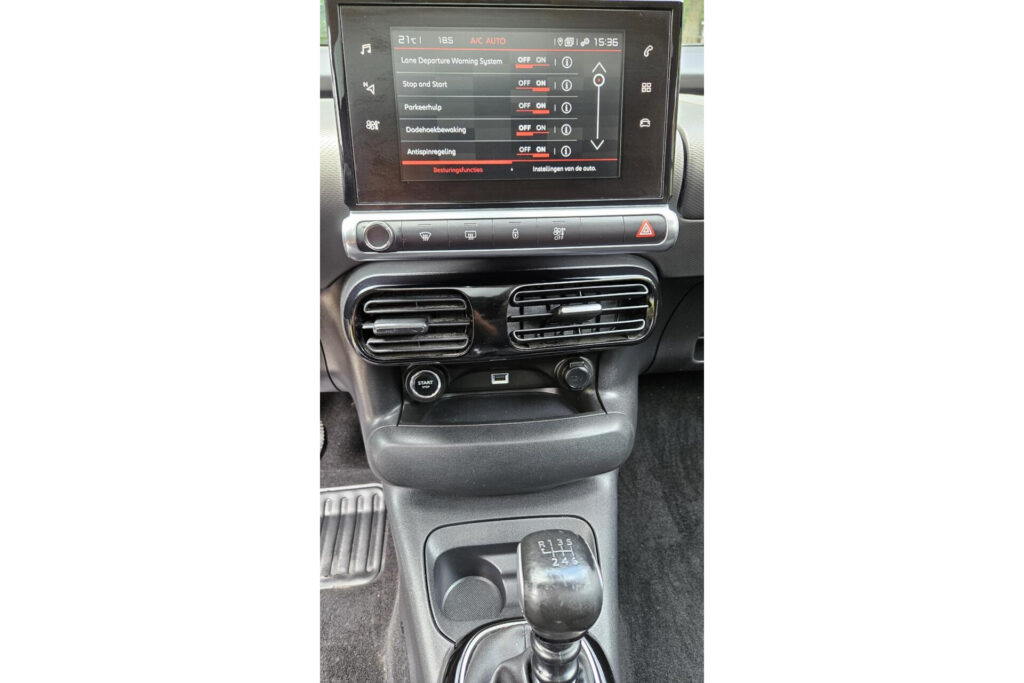 Citroën C4 Cactus 1.2 PureTech Business Trekhaak Navigatie