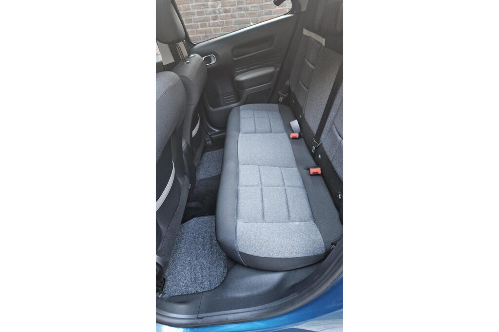 Citroën C4 Cactus 1.2 PureTech Business Trekhaak Navigatie