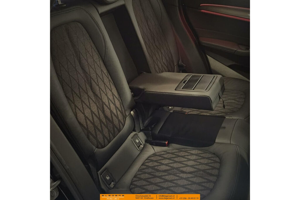 BMW X1 xDrive25e 1.5 High Executive Plugin hybride PACK BUSI PLUS DRIV ASSI PACK HEAD UP LED HEAD PDC FRON REAR