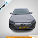 Foto 2 van Hyundai IONIQ Premium EV 38 kWh Mooie dealer auto