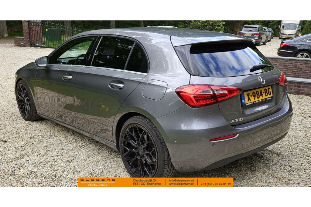 Mercedes-Benz A-Klasse 180 Business Solution AMG
