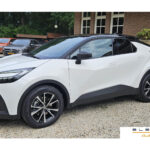 Foto 2 van Toyota C-HR 2.0 Plug-in Hybrid Teamplayer + Technekpakket bi tone
