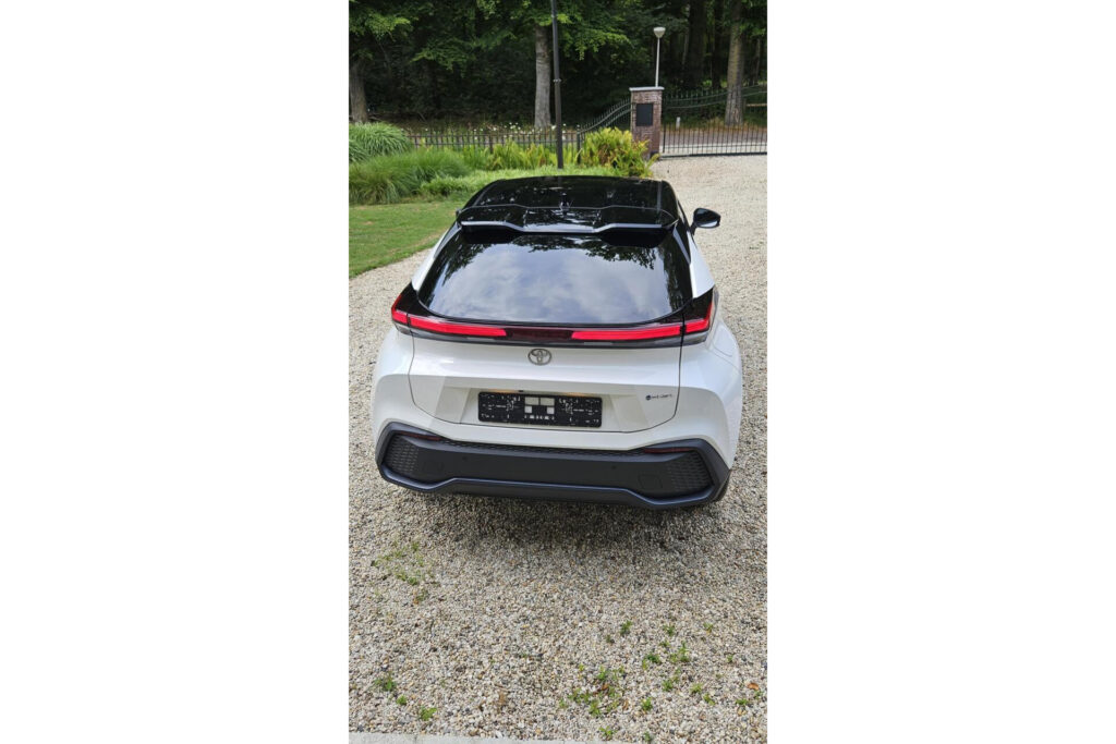 Toyota C-HR 2.0 Plug-in Hybrid Teamplayer + Technekpakket bi tone