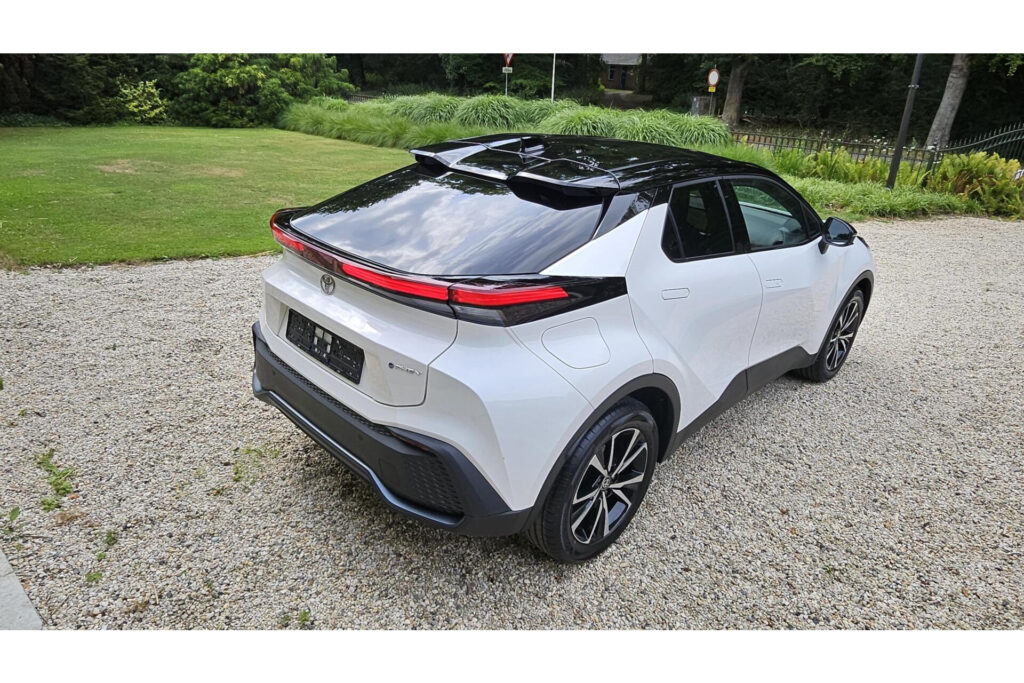 Toyota C-HR 2.0 Plug-in Hybrid Teamplayer + Technekpakket bi tone