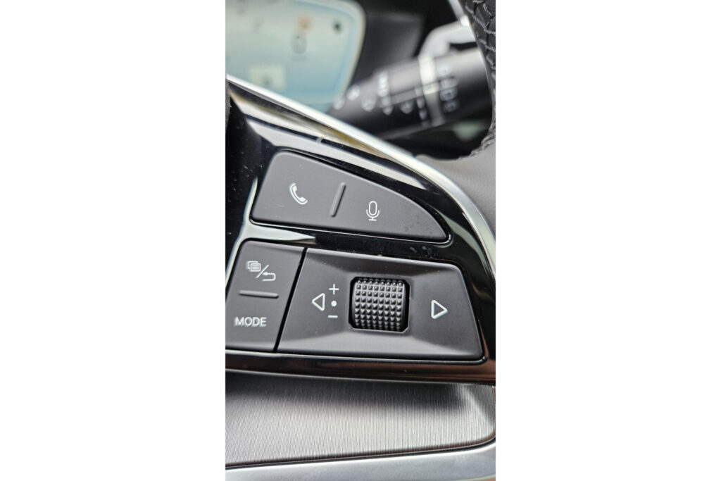 BYD SEAL U 1.5 DM-i FWD Boost Plug-in Hybrid Luxe uitvoering diverse kleuren op voorraad direct leverbaar