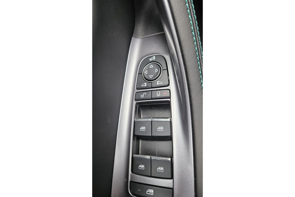 BYD SEAL U 1.5 DM-i FWD Boost Plug-in Hybrid Luxe uitvoering diverse kleuren op voorraad direct leverbaar