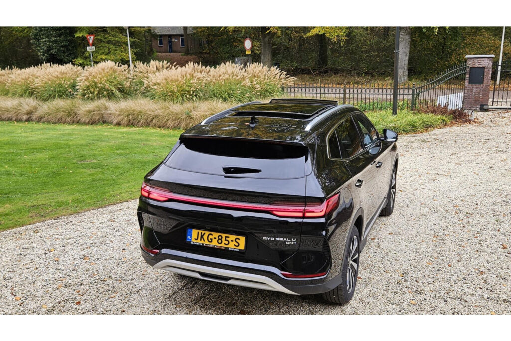 BYD SEAL U 1.5 DM-i FWD Boost Plug-in Hybrid Luxe uitvoering diverse kleuren op voorraad direct leverbaar