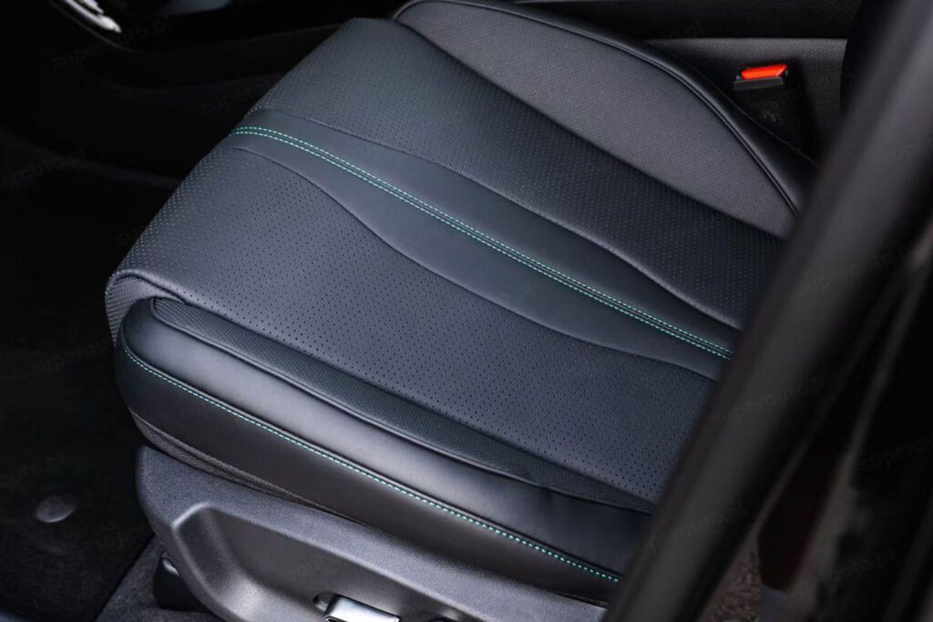 BYD SEAL U 1.5 DM-i FWD Boost Plug-in Hybrid Luxe uitvoering diverse kleuren op voorraad direct leverbaar