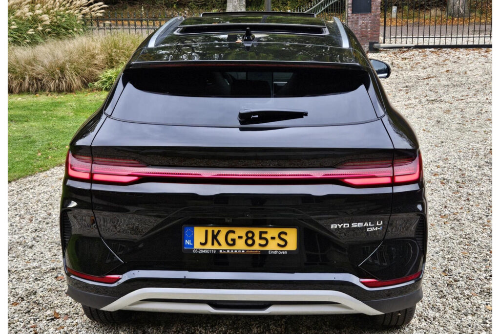 BYD SEAL U 1.5 DM-i FWD Boost Plug-in Hybrid Luxe uitvoering diverse kleuren op voorraad direct leverbaar