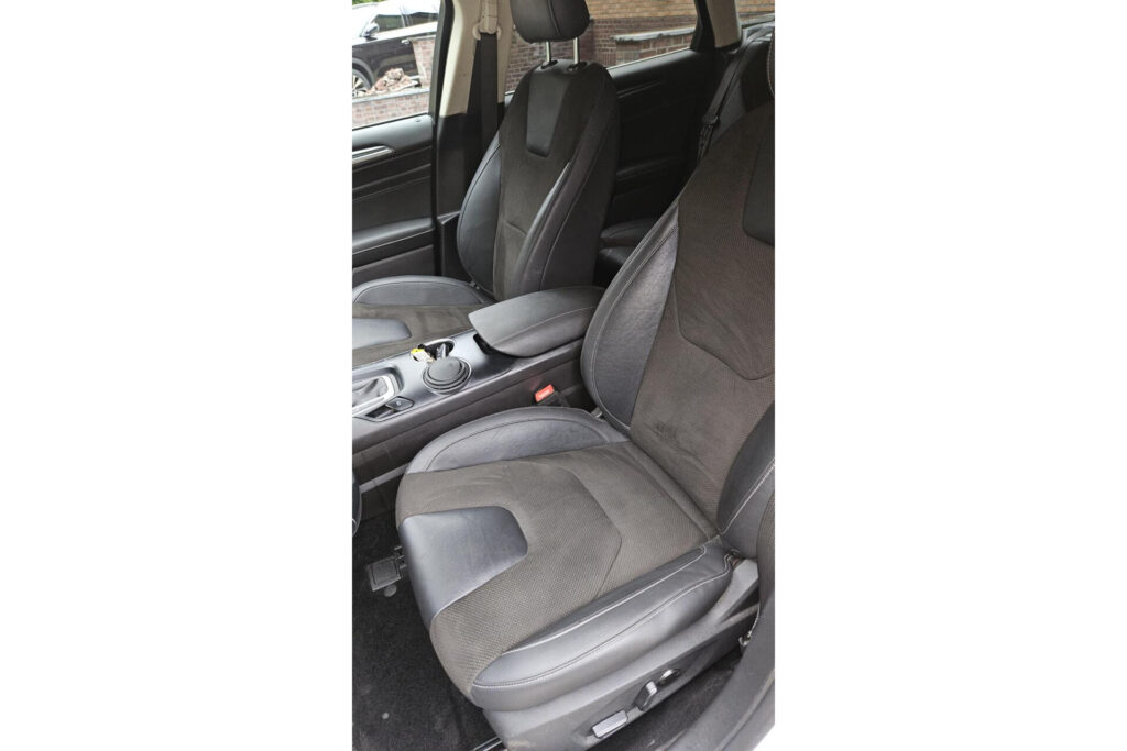 Ford Mondeo Wagon 2.0 IVCT HEV Titanium hybride automaat