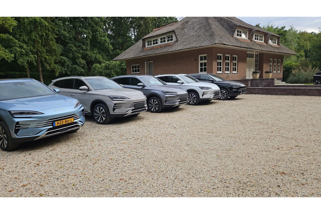 BYD SEAL U 1.5 DM-i FWD Boost Plug-in Hybrid Luxe uitvoering diverse kleuren op voorraad direct leverbaar