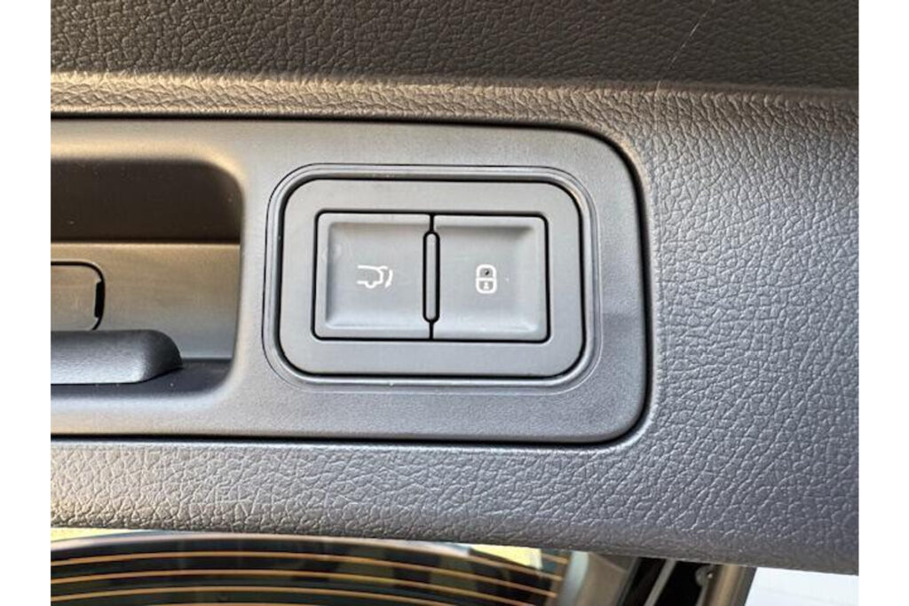 BYD SEAL U 1.5 DM-i FWD Boost Plug-in Hybrid Luxe uitvoering diverse kleuren op voorraad direct leverbaar