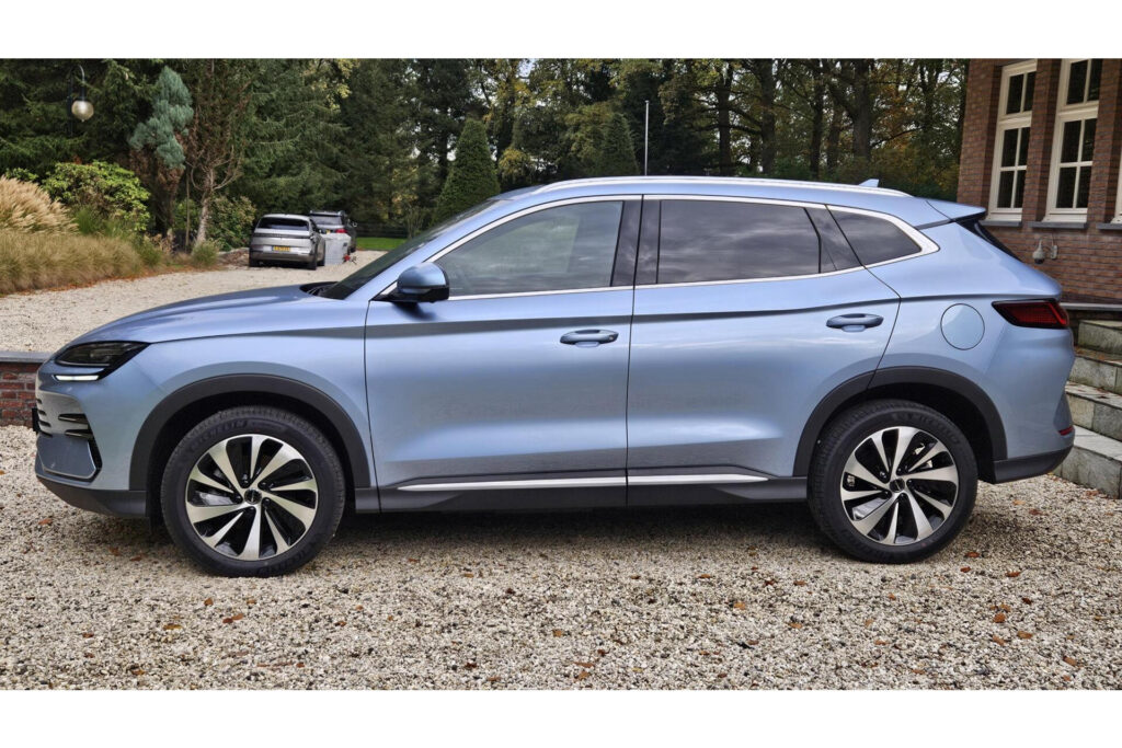 BYD SEAL U 1.5 DM-i FWD Boost Plug-in Hybrid Luxe uitvoering diverse kleuren op voorraad direct leverbaar