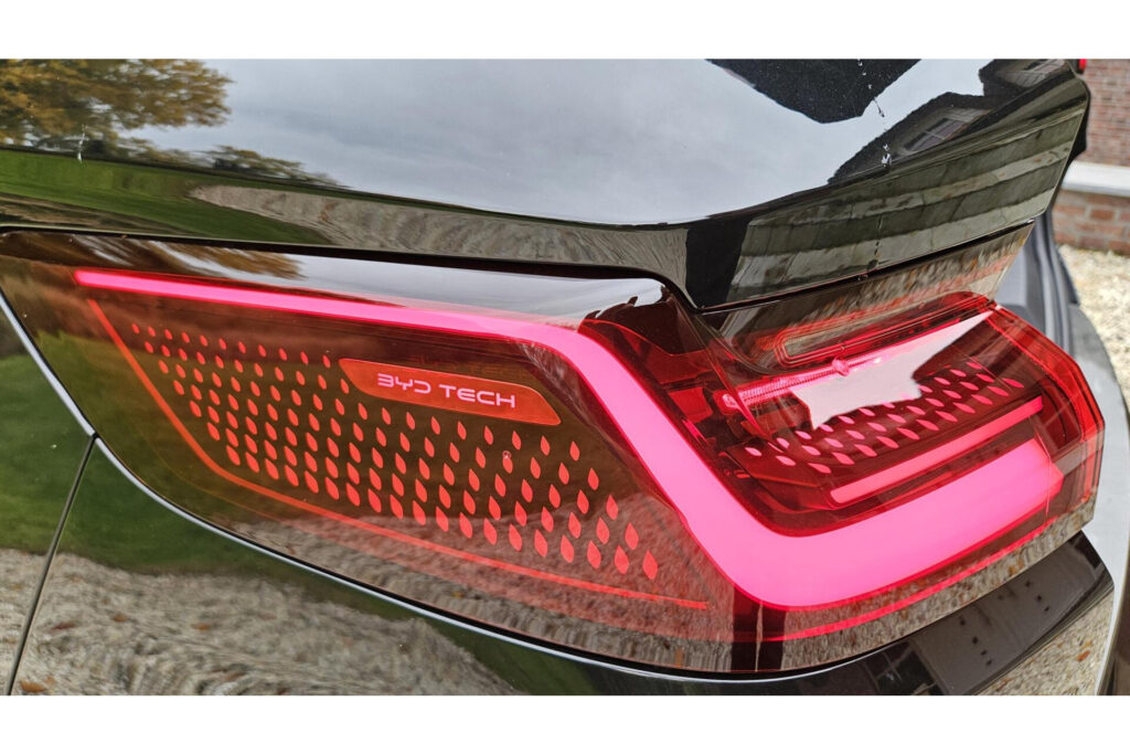 BYD SEAL U 1.5 DM-i FWD Boost  PHV Nieuw direct leverbaar