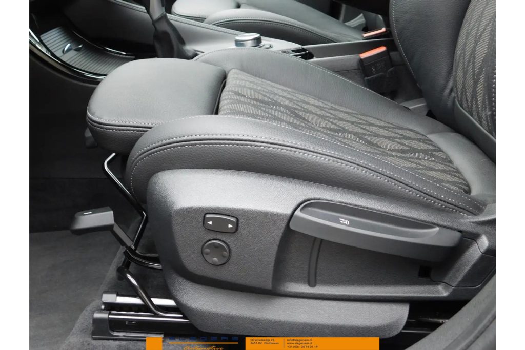 BMW X1 xDrive25e 1.5 High Executive Plugin hybride PACK BUSI PLUS DRIV ASSI PACK HEAD UP LED HEAD PDC FRON REAR