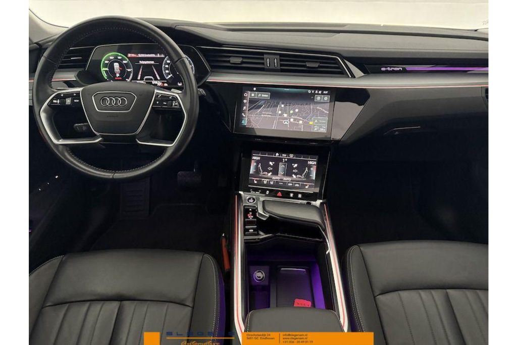 Audi e-tron Sportback 55 quattro Business edition 95 kWh Met zomer 21 inch en Wintervelgen 19 inch