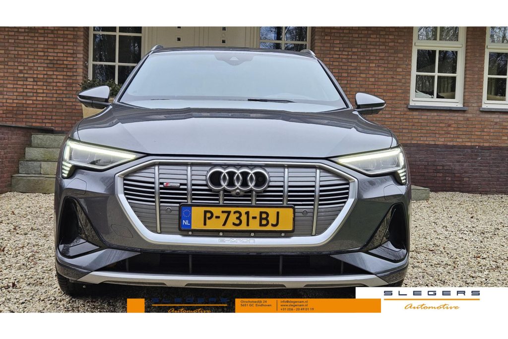 Audi e-tron Sportback 55 quattro Business edition 95 kWh Met zomer 21 inch en Wintervelgen 19 inch
