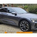 Foto 4 van Audi e-tron Sportback 55 quattro Business edition 95 kWh Met zomer 21 inch en Wintervelgen 19 inch