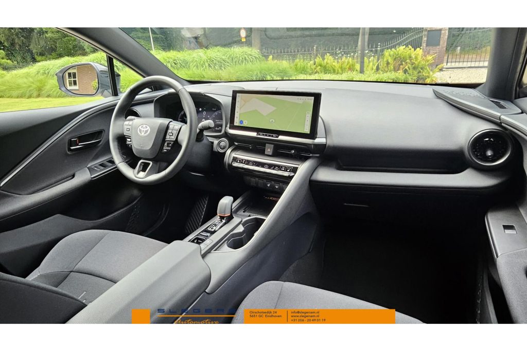 Toyota C-HR 2.0 Plug-in Hybrid Teamplayer + Technekpakket Nieuw