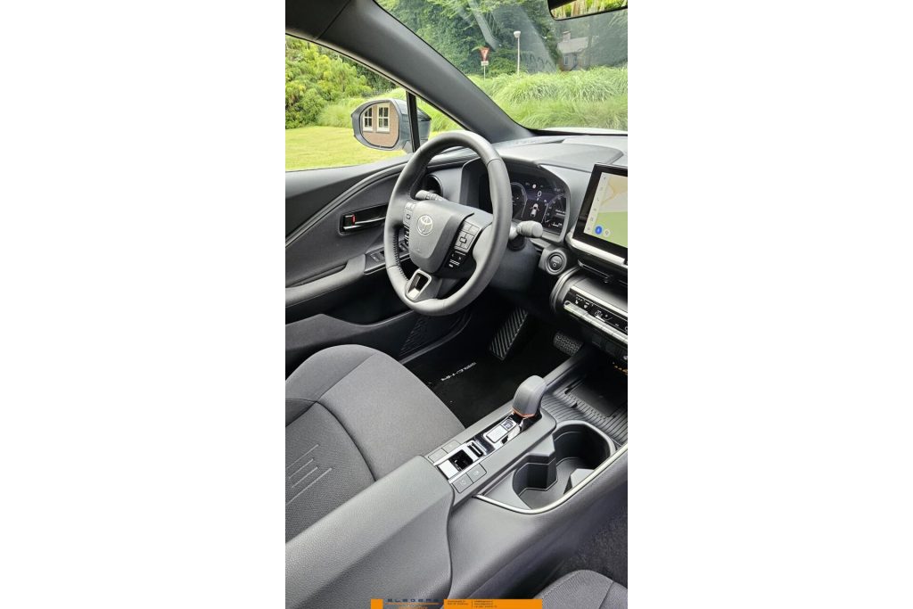 Toyota C-HR 2.0 Plug-in Hybrid Teamplayer + Technekpakket Nieuw