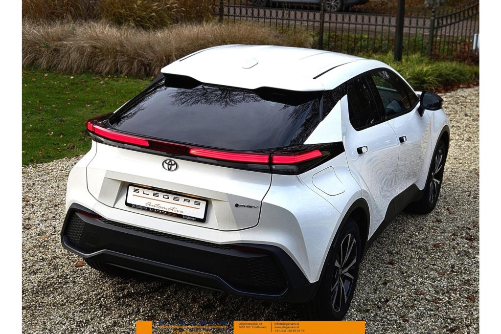 Toyota C-HR 2.0 Plug-in Hybrid Teamplayer + Technekpakket Nieuw
