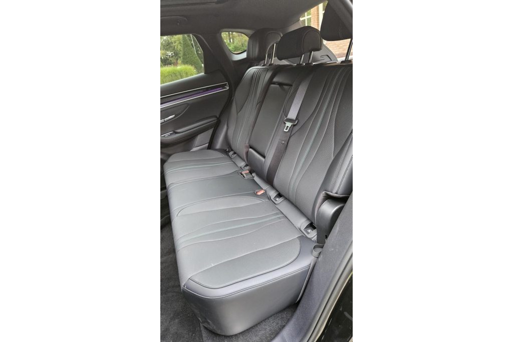 BYD SEAL U 1.5 DM-i FWD Boost Plug-in Hybrid Luxe uitvoering diverse kleuren op voorraad direct leverbaar