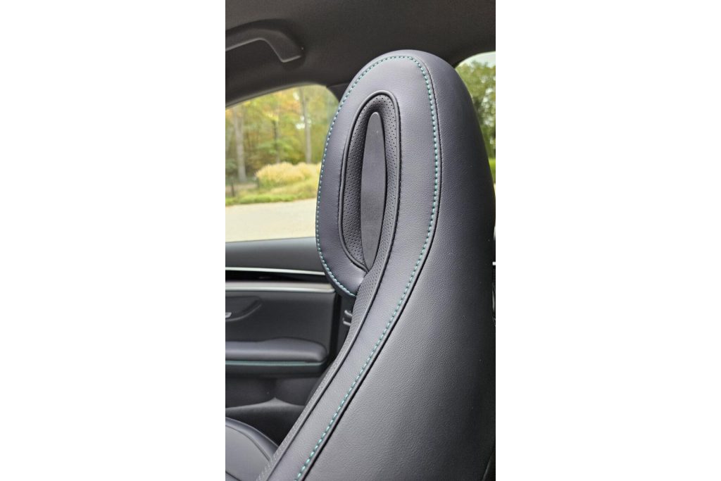 BYD SEAL U 1.5 DM-i FWD Boost Plug-in Hybrid Luxe uitvoering diverse kleuren op voorraad direct leverbaar