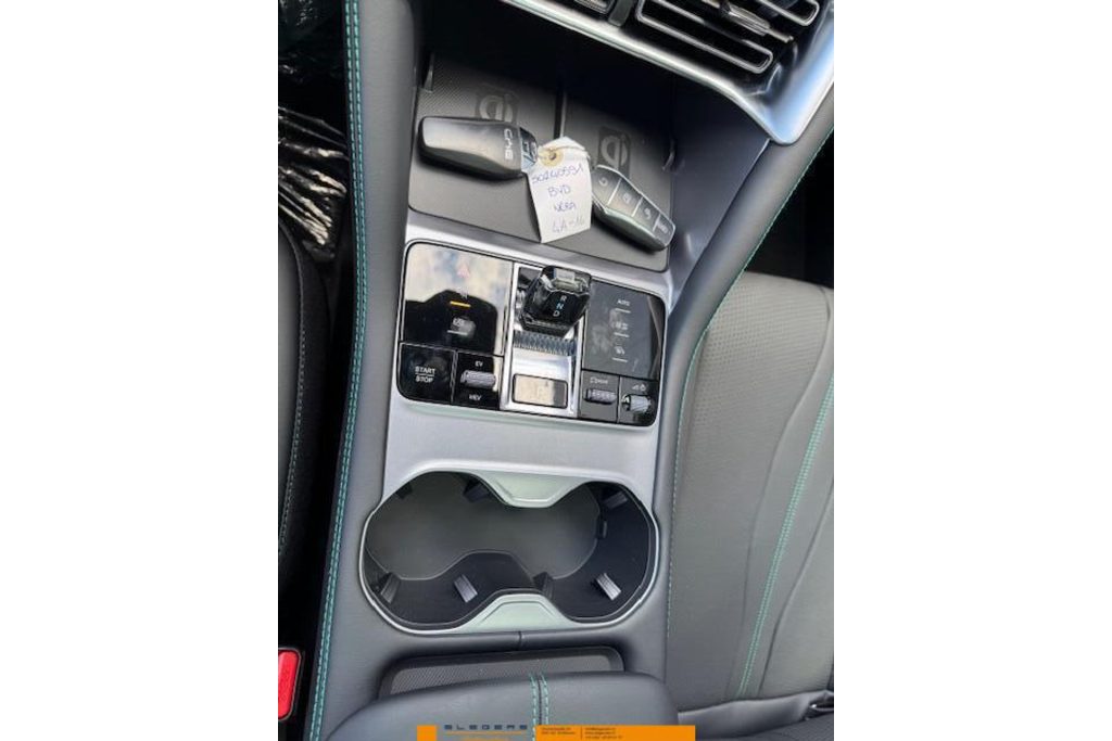 BYD SEAL U 1.5 DM-i FWD Boost Plug-in Hybrid Luxe uitvoering diverse kleuren op voorraad direct leverbaar