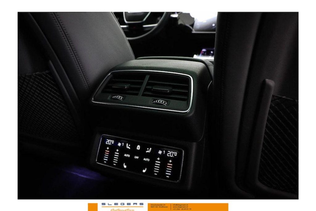 Audi e-tron Sportback 55 quattro Business edition 95 kWh Met zomer 21 inch en Wintervelgen 19 inch