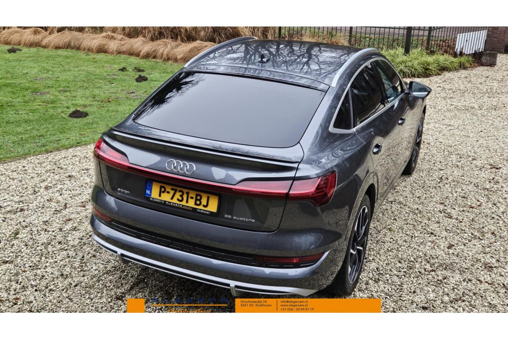 Audi e-tron Sportback 55 quattro Business edition 95 kWh Met zomer 21 inch en Wintervelgen 19 inch
