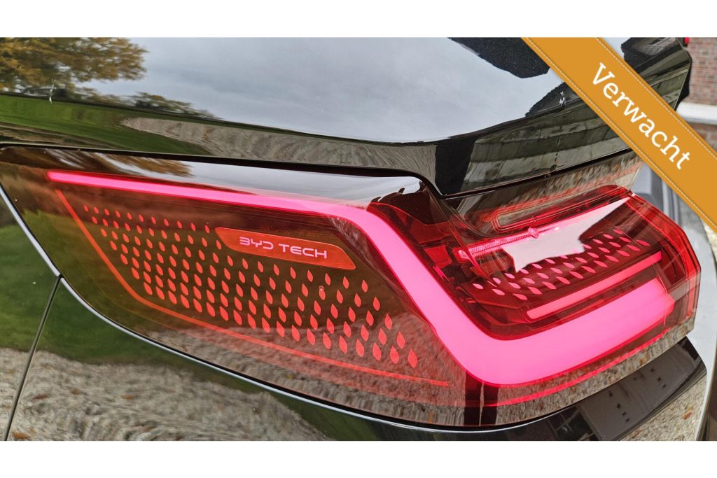 BYD SEAL U 1.5 DM-i FWD Boost Plug-in Hybrid Luxe uitvoering diverse kleuren op voorraad direct leverbaar