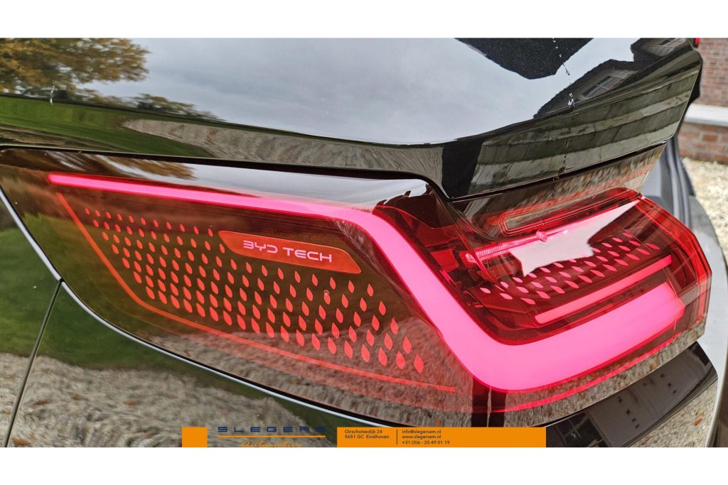 BYD SEAL U 1.5 DM-i FWD Boost Plug-in Hybrid Luxe uitvoering diverse kleuren op voorraad direct leverbaar