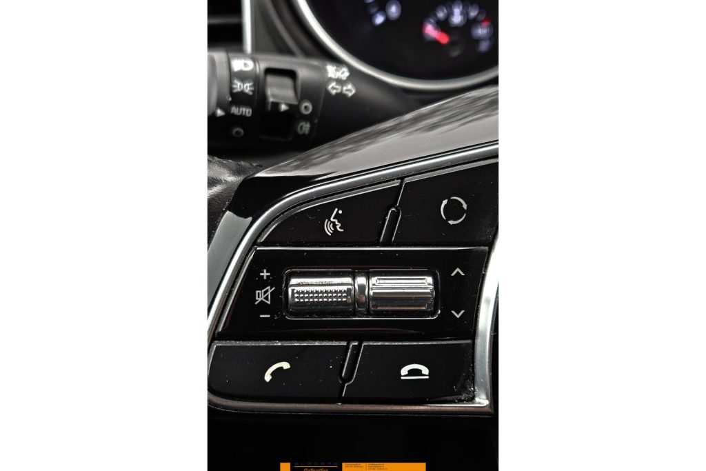 Kia cee’d Sportswagon 1.0 T-GDi DynamicLine CAMERA NAVIGATIE CRUISE CONTR.