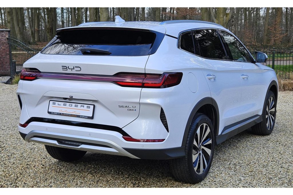 BYD SEAL U 1.5 DM-i FWD Boost  Plug-in Hybrid