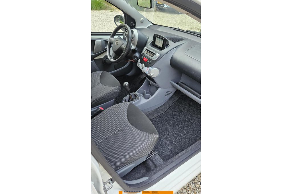 Toyota Aygo 1.0-12V Comfort Navigator Airco