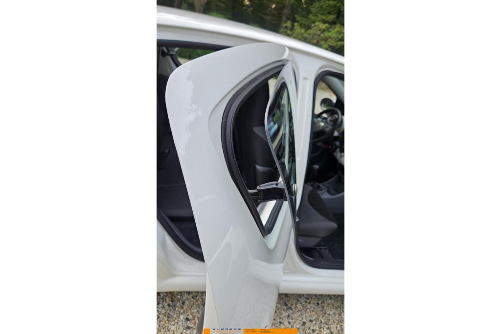Toyota Aygo 1.0-12V Comfort Navigator Airco