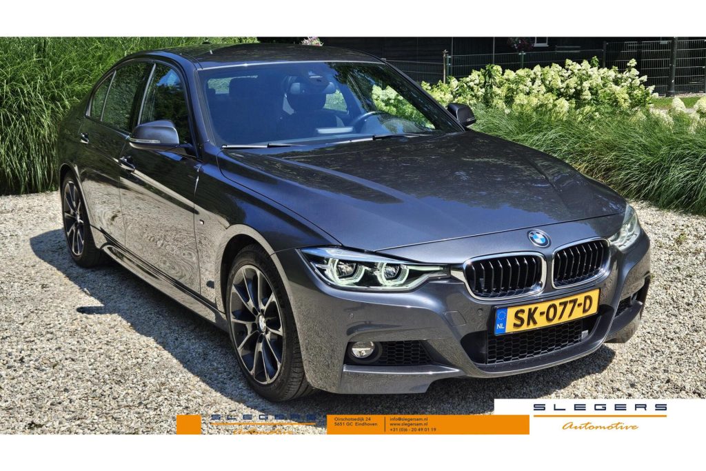 BMW 3 Serie 318i Centennial High Executive M Sport black line