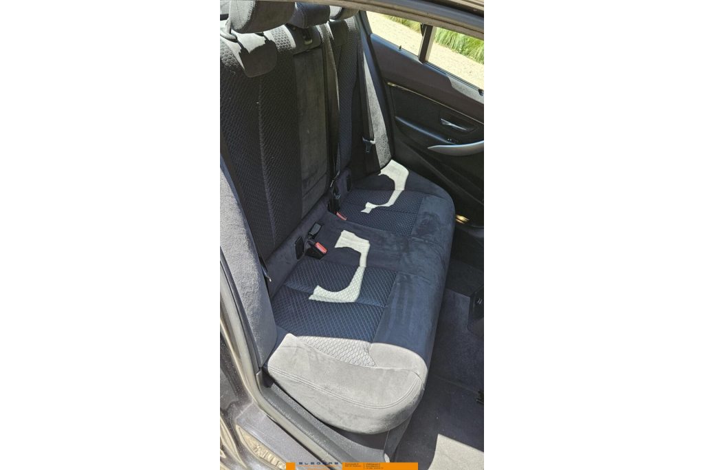 BMW 3 Serie 318i Centennial High Executive M Sport black line