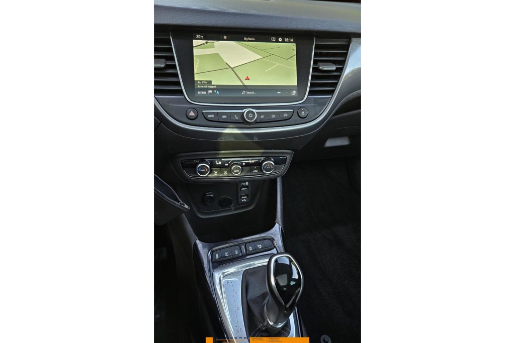 Opel Crossland 1.2 Turbo Elegance Trekhaak panodak