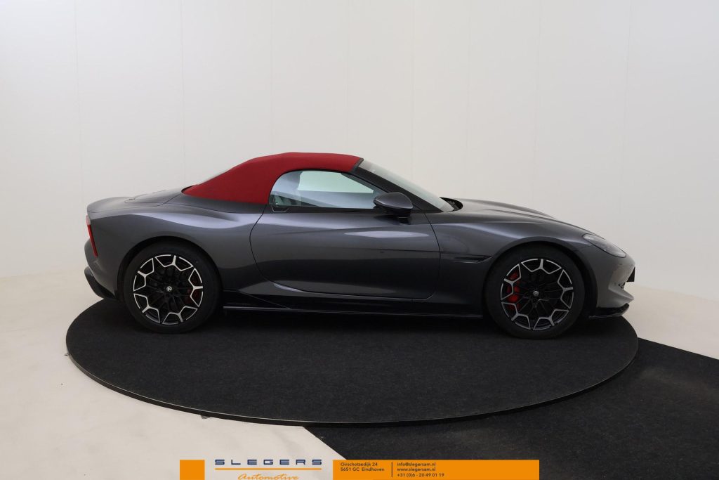 MG Cyberster Trophy Extended Range 77kWh