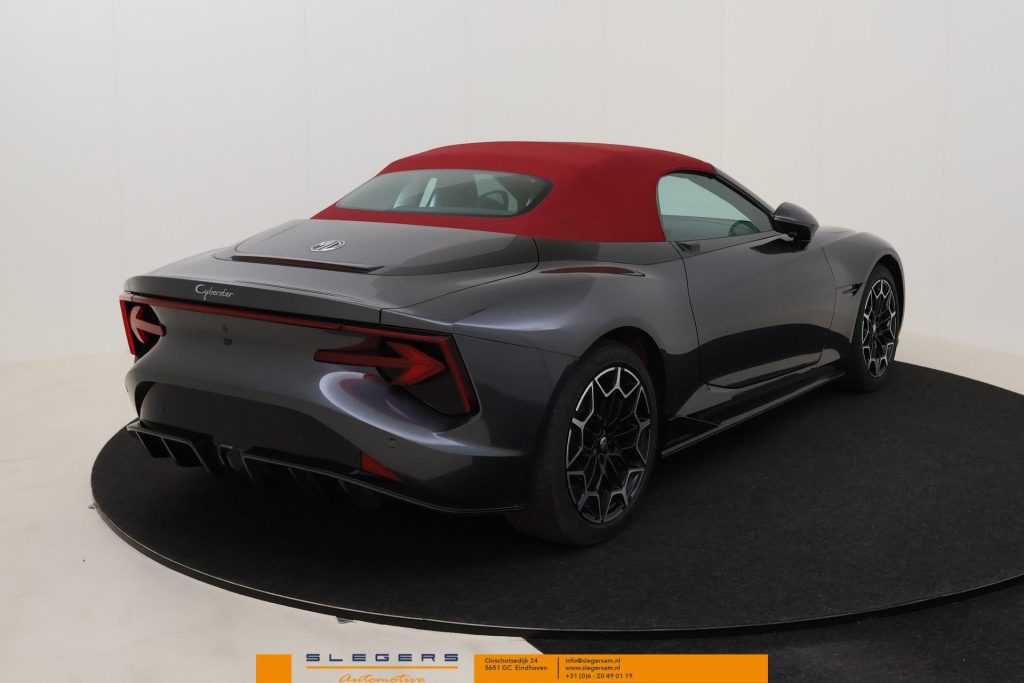 MG Cyberster Trophy Extended Range 77kWh