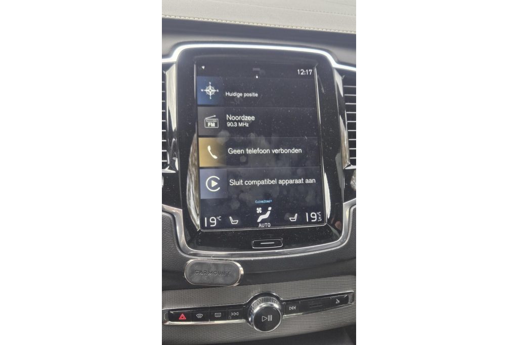 Volvo XC90 2.0 T8 AWD R-Design Met zomer en winterset